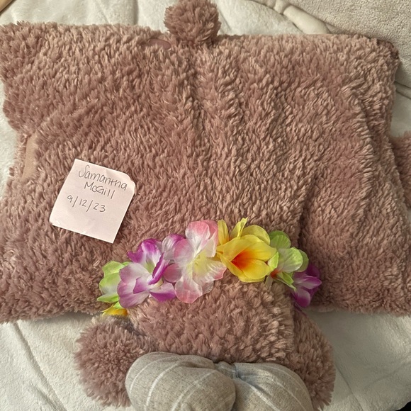 Disney Parks ShellieMay Duffy Friend Pillow Pal Pet Shellie May Bear - Picture 2 of 2